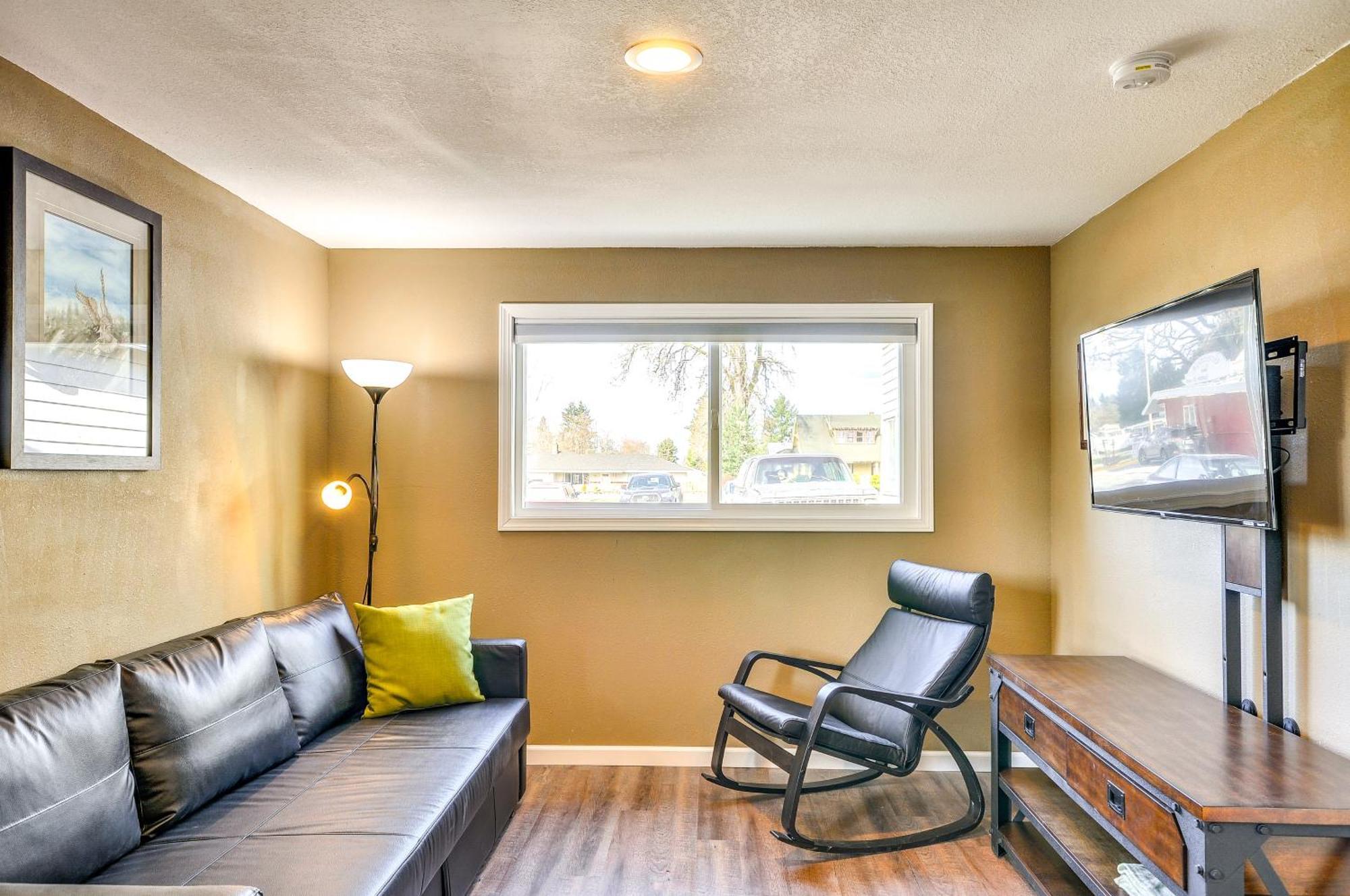 Estacada Home - Near Milo Mciver State Park! エクステリア 写真
