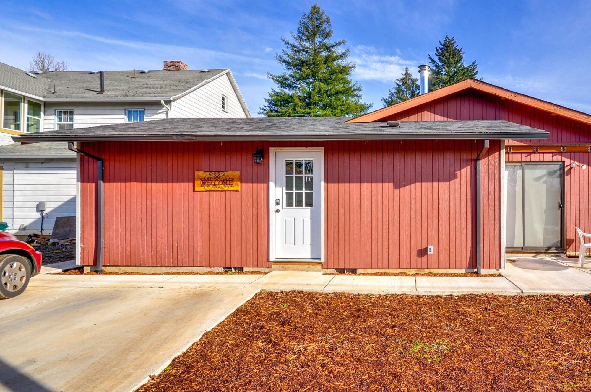 Estacada Home - Near Milo Mciver State Park! エクステリア 写真